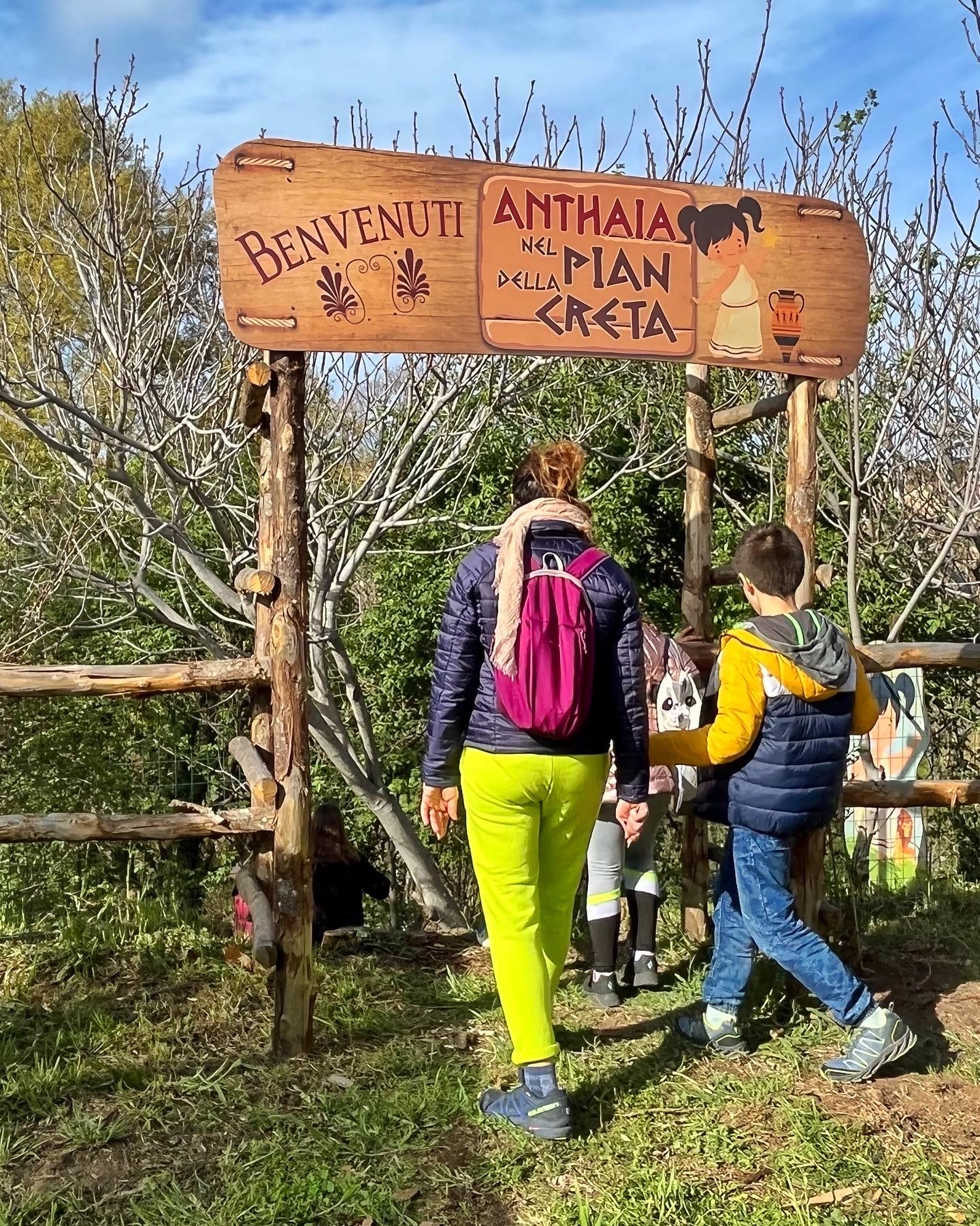 parco temattico draghi e cavalieri, parco a tema nel bosco in legno, parco didattico